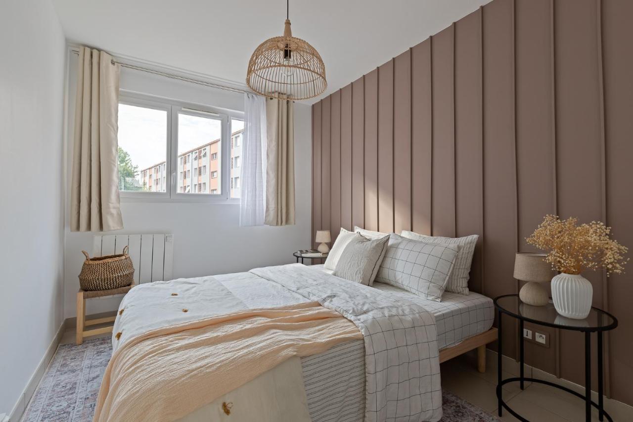Appartement Spacieux 1 Chambre Parking Gratuit Valence  Exteriér fotografie